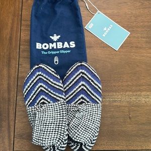 BNWT Bombas Gripper Slipper